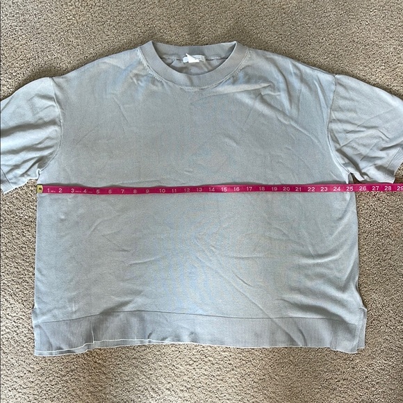 H&M Gray Short Sleeve Sweater Tee - Picture 4 of 6